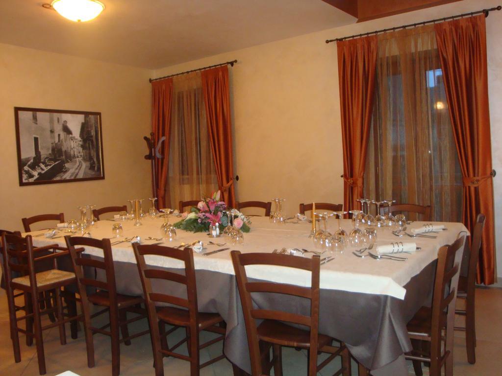 Affittacamere Al Cantoun Chiomonte Habitación foto
